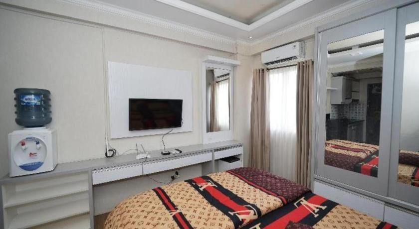 Hotel Oyo 3091 The Metro By Ananda 2*