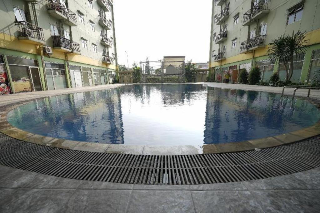 Oyo 3091 The Metro By Ananda Hotel 2*
